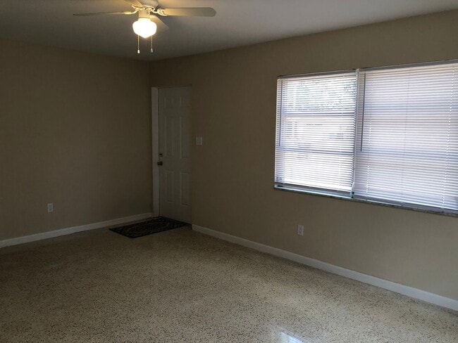 Photo - Quaint 2/1.5 bath home