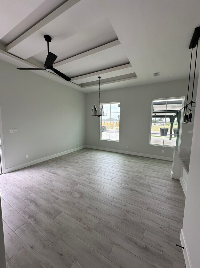 Foto del edificio - 1409 S Xanthia St