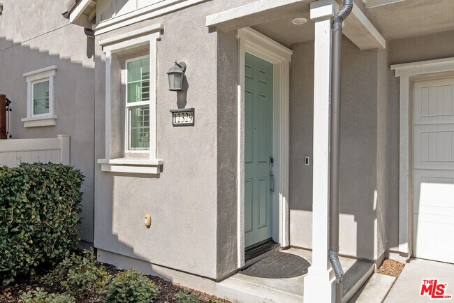 Foto del edificio - 12329 Primrose Ave