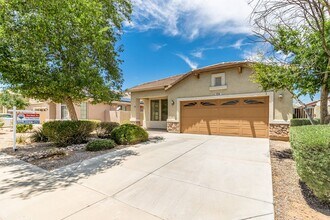 Building Photo - 254 W Seven Seas Dr