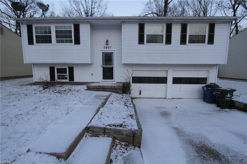 Primary Photo - 5807 Marine Pkwy