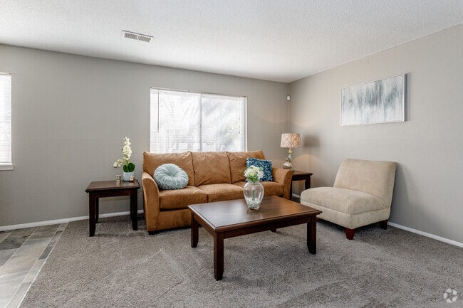 2HAB, 1BA - Spruce - Timberline Apartments and Townhomes