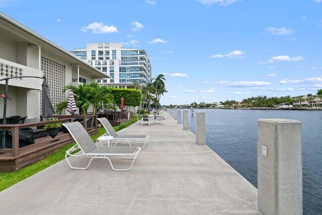 Foto del edificio - 741 Bayshore Dr