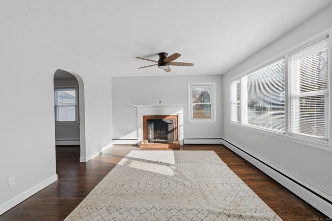 Building Photo - 269 Great Swamp Rd