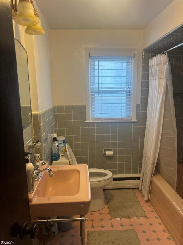 Building Photo - 85 Palm St