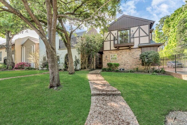 Foto del edificio - 1518 S Gessner Dr