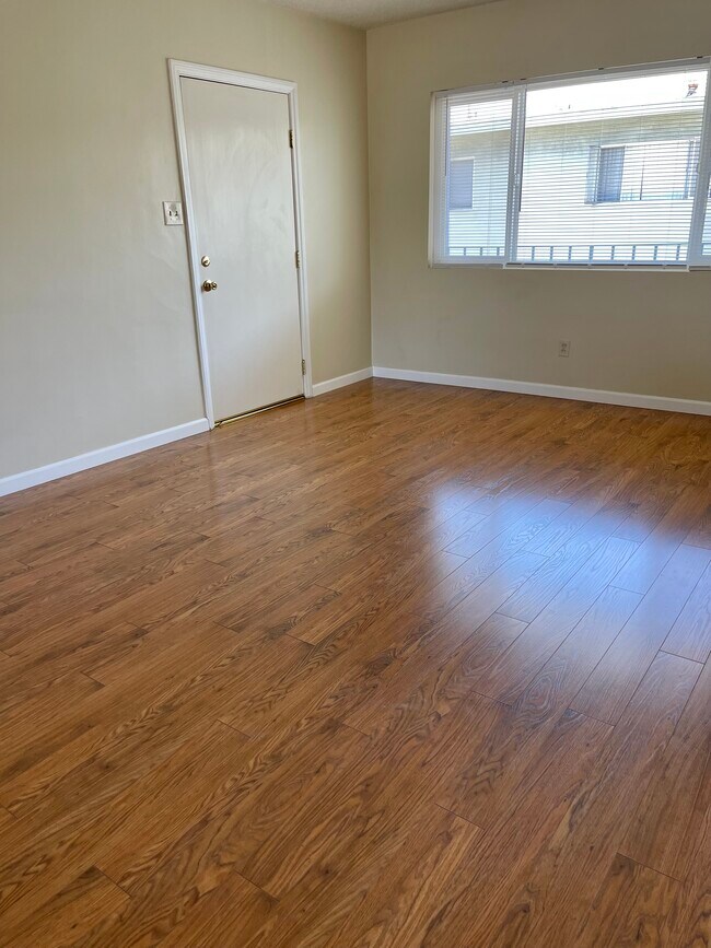 Sala de estar. - 4433 W 159th St
