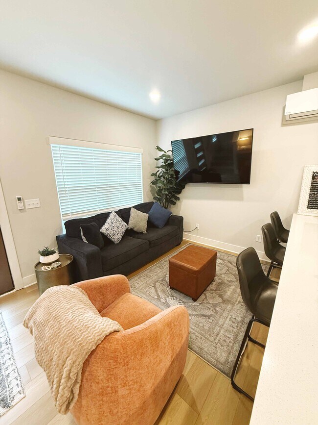 Foto del edificio - 1530 W Cato Springs Rd