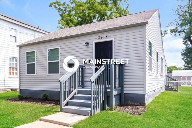 Photo - 3 Bedroom Pet-Friendly Home in Louisville, KY with Main Street Renewal