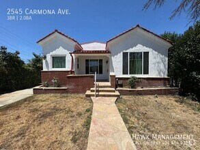 Building Photo - 2545 Carmona Ave