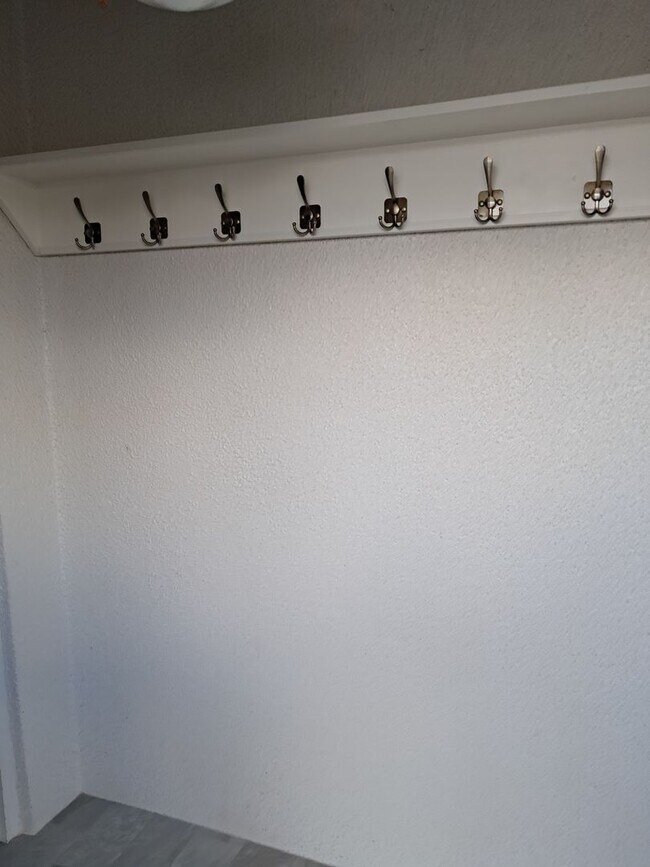 Foto del edificio - Frankfort Hwy- Fridley