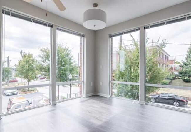 Foto del edificio - 1 bedroom in College Park GA 30337