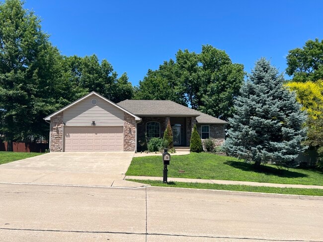 Building Photo - 4701 Rainbow Trout Dr