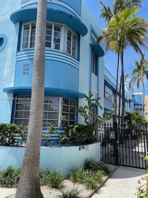 Building Photo - 1254 Drexel Ave