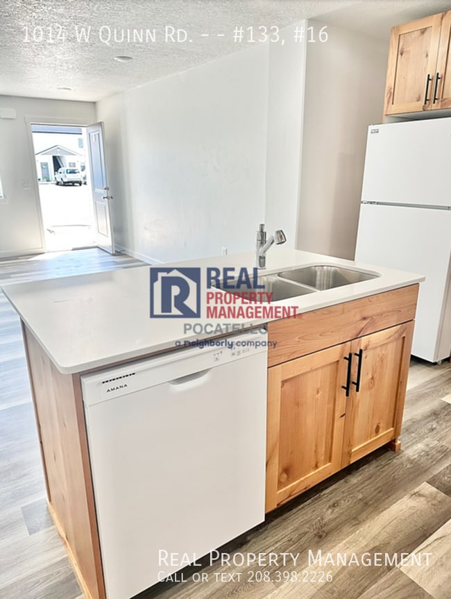 Building Photo - NEW YEARS SPECIAL - Brand New 3 Bedroom 1 ...