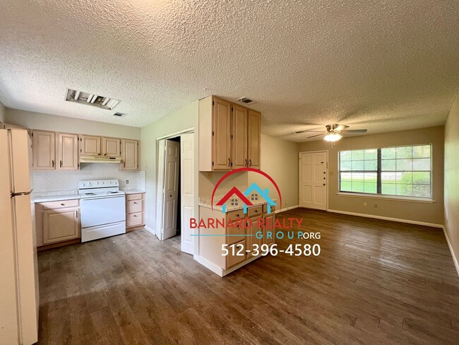Building Photo - 110 Whitetail Dr