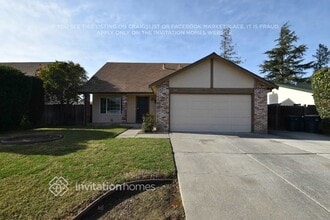 Building Photo - 518 Woodlark Dr