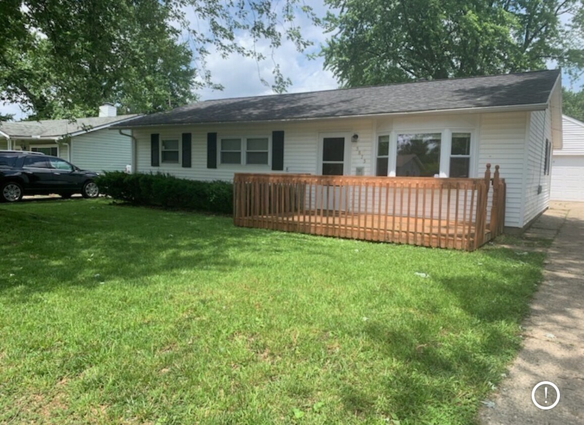 Primary Photo - 5875 Kevin Dr