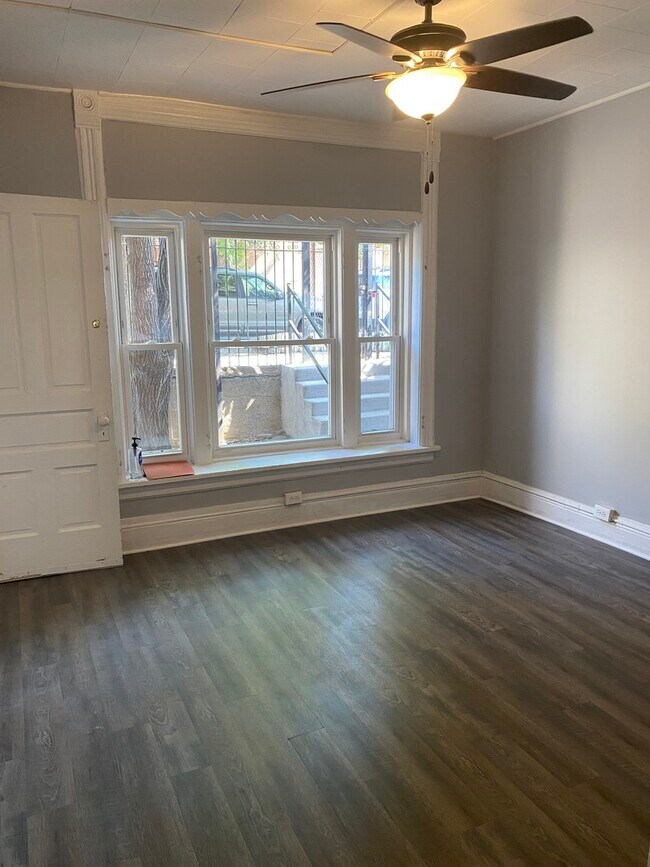 Building Photo - 2120 S Washtenaw Ave.