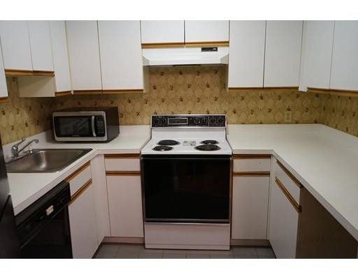 Building Photo - 677 Quincy Shore Dr