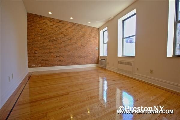 Building Photo - 362 Broome St