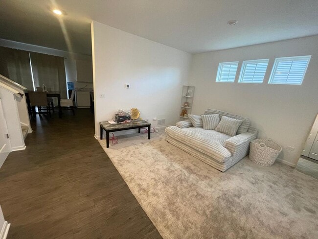 Building Photo - 1464 Collins St