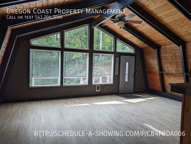 Building Photo - Beautiful 3 bedroom home on the Trask river
