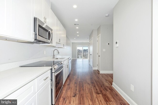 Foto del edificio - 3110 Georgia Ave NW