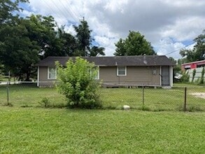 Building Photo - 6627 Wheatley St