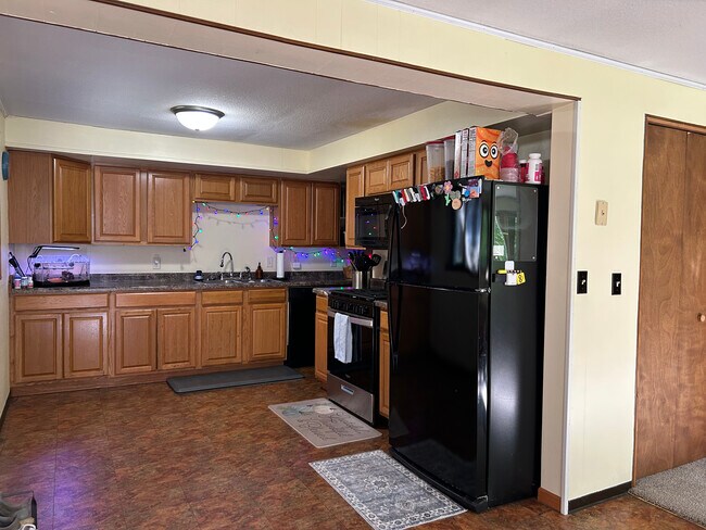 Foto del edificio - 3080 Perrot Ave S