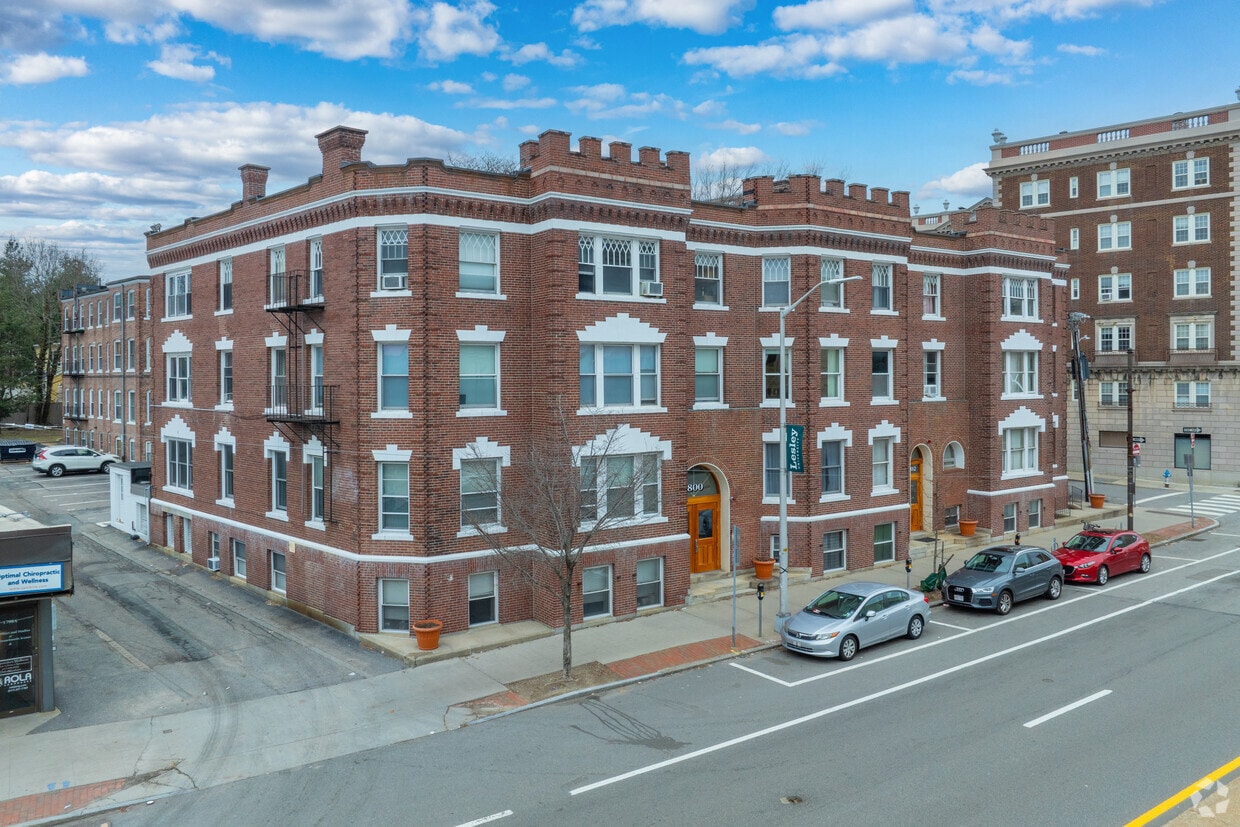Primary - 1800 Massachusetts Ave