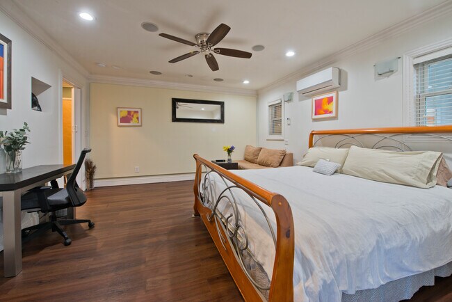 Foto del edificio - 809 Warren Ave