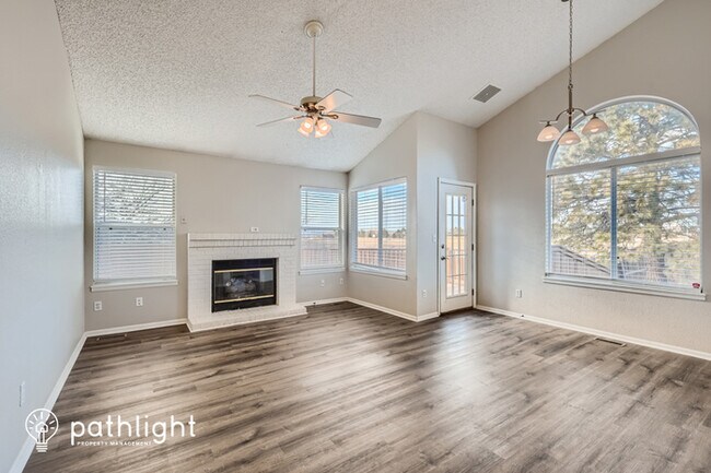 Building Photo - 995 Cobblestone Drive