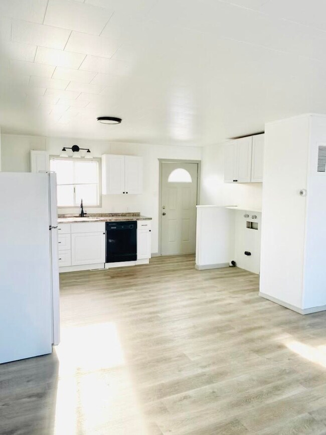 227 Mockingbird Hl Unit 227, Hamilton, MT 59840 Apartments in