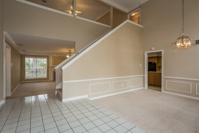 Foto del edificio - 3102 Hickory Falls Dr