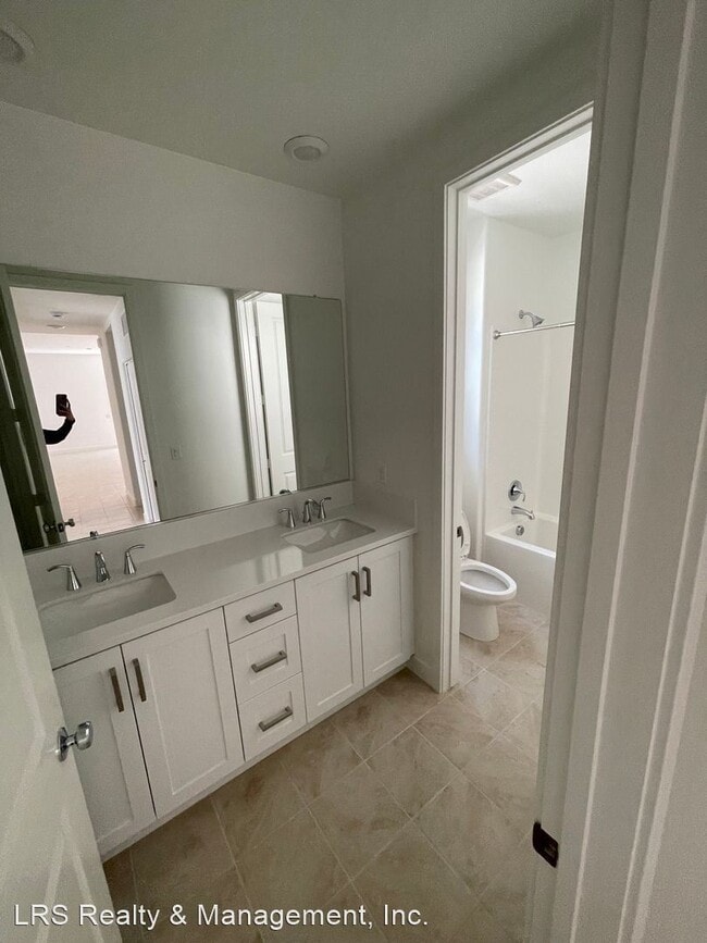 Foto del edificio - 3 br, 2 bath House - 356 Merit