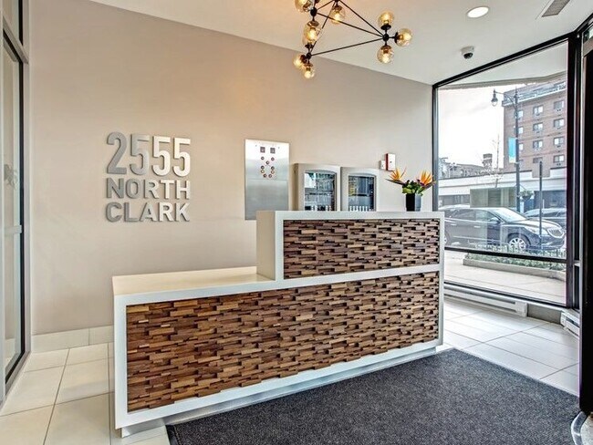 Foto del edificio - 2555 N Clark St