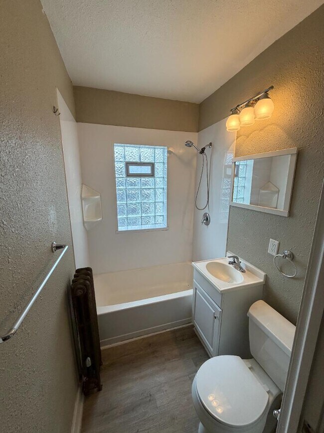 Foto del edificio - 2237 N Hubbard St