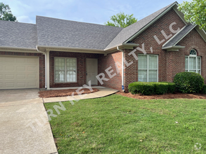 Building Photo - 114 Vann Cir