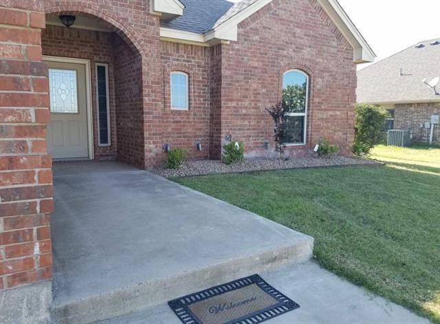 Building Photo - 13 NE Summerwood Dr