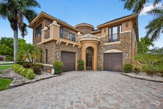 Building Photo - 3501 Collonade Dr