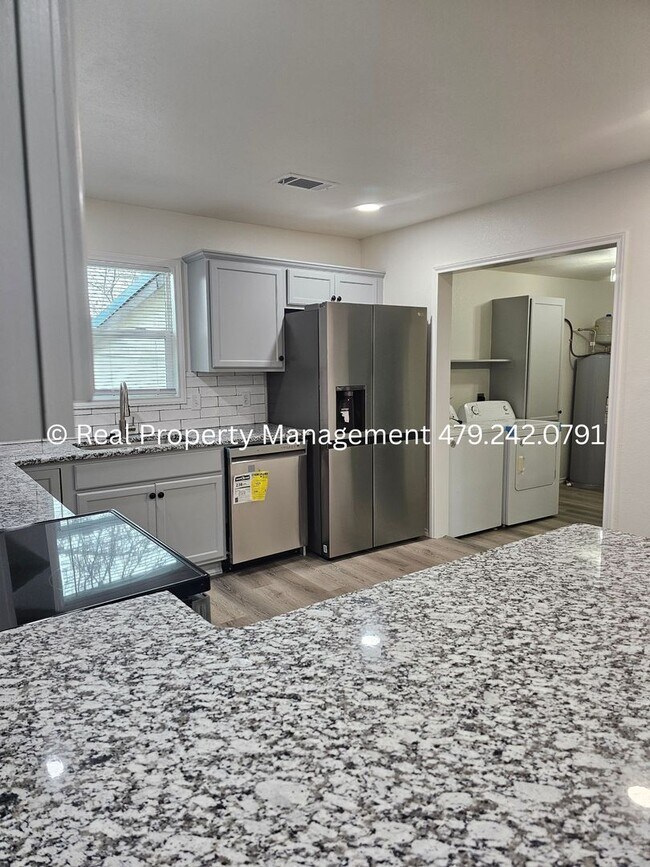 Foto del edificio - 407 Hemlock St