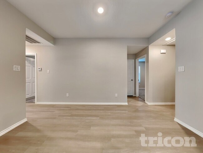 Foto del edificio - 11151 N Lake Mist Ln