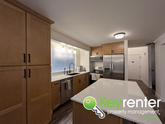 Foto del edificio - Fully Furnished Modern Puyallup Duplex in Prime Location