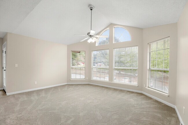 Foto del edificio - 903 Wentworth Ct