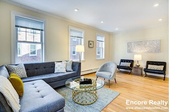 Building Photo - 34 Harris St