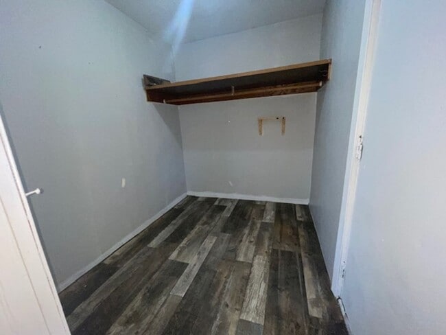 Foto del edificio - 713 S Duluth Ave