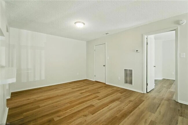 Foto del edificio - 1329 Destination Ln
