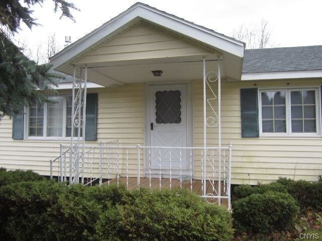 Building Photo - 312 Maple St