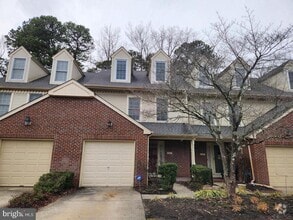 Building Photo - 501 Berkshire Way
